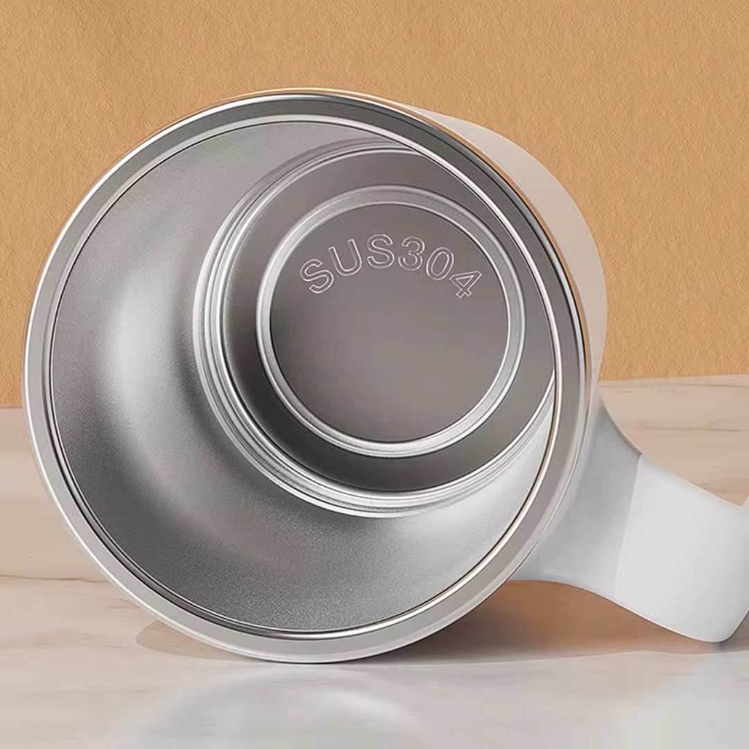 Self-Stirring Cup